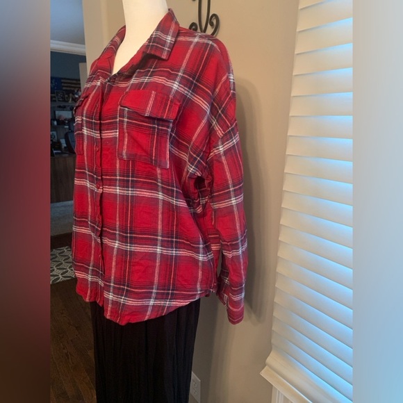 Women’s Medium Lined Plaid Red Flannel Button Up Shirt, P2P 21, Preloved - Picture 7 of 10